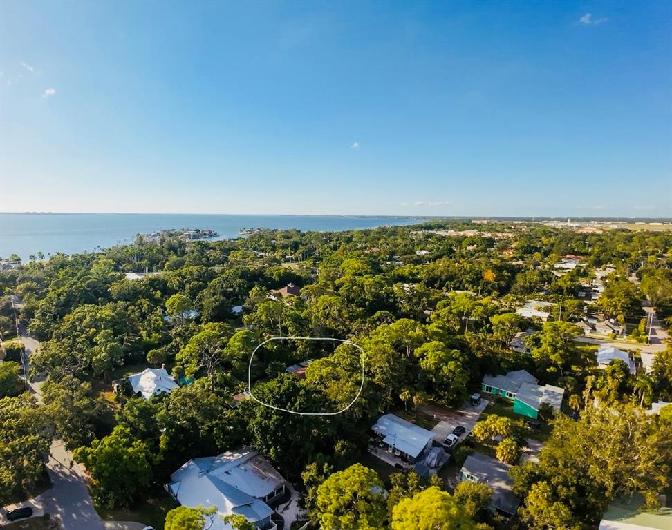 550 46th Street Sarasota, FL 34234 - Photo 44 of 48