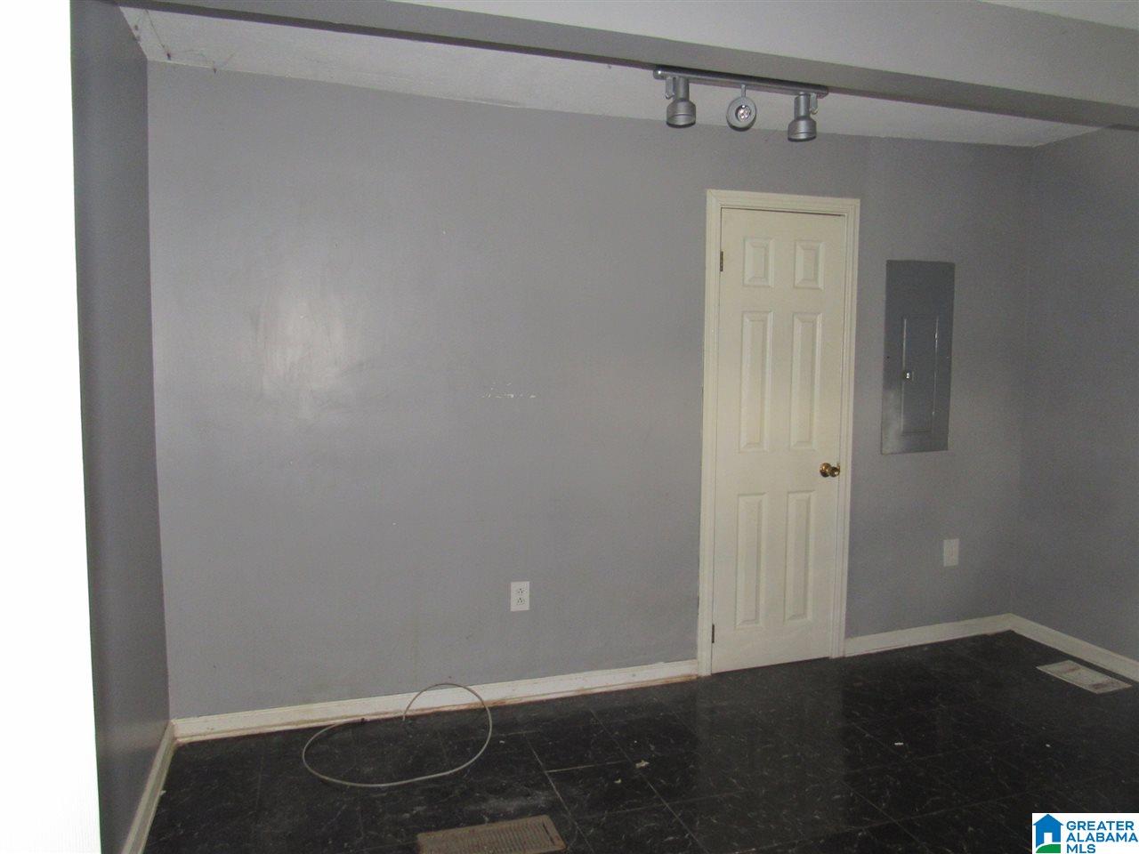 1907 Reed Road Northeast Birmingham, AL 35215 - Photo 14 of 25