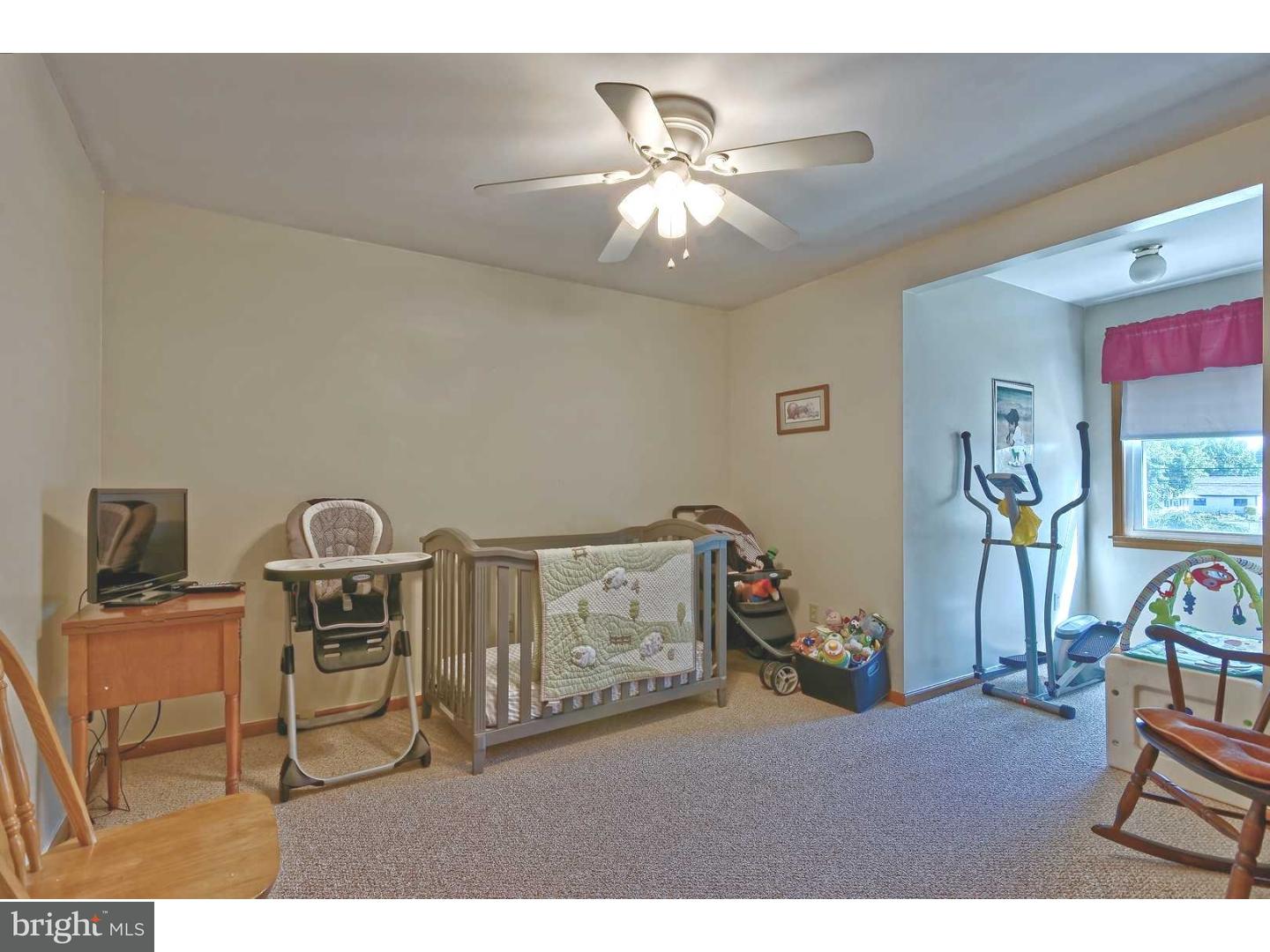 137 Quaker Road Pennsville, NJ 08070 - Photo 18 of 25 Bedroom 3