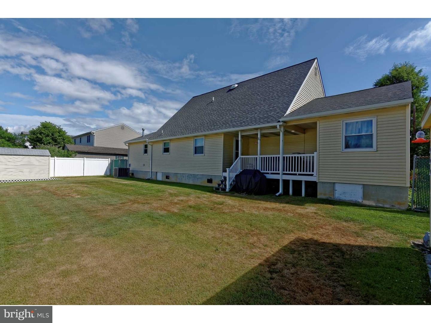 137 Quaker Road Pennsville, NJ 08070 - Photo 23 of 25 Exterior Back