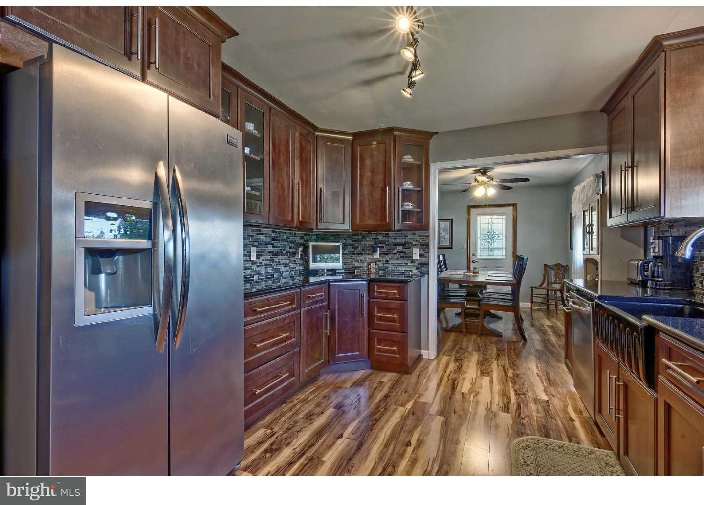 137 Quaker Road Pennsville, NJ 08070 - Photo 7 of 25 Kitchen