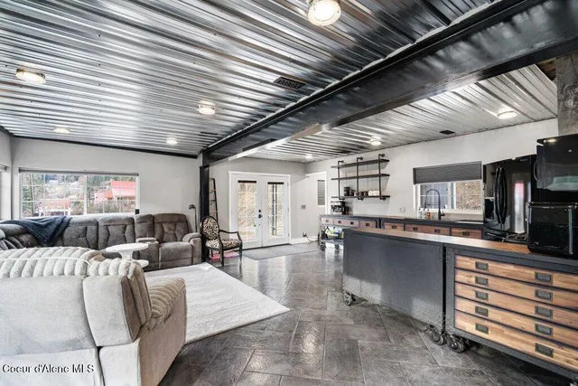 $275,000 | 411 Pine Street, Mullan, ID 83846