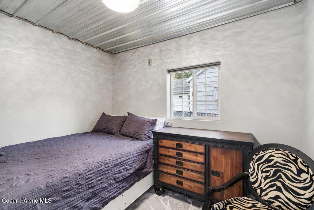 411 Pine Street Mullan, ID 83846 - Photo 18 of 33 Bedroom 1