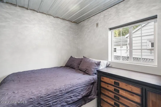 $275,000 | 411 Pine Street, Mullan, ID 83846