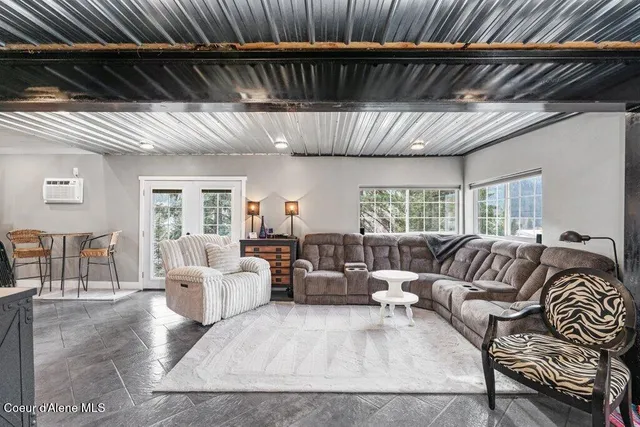 $275,000 | 411 Pine Street, Mullan, ID 83846