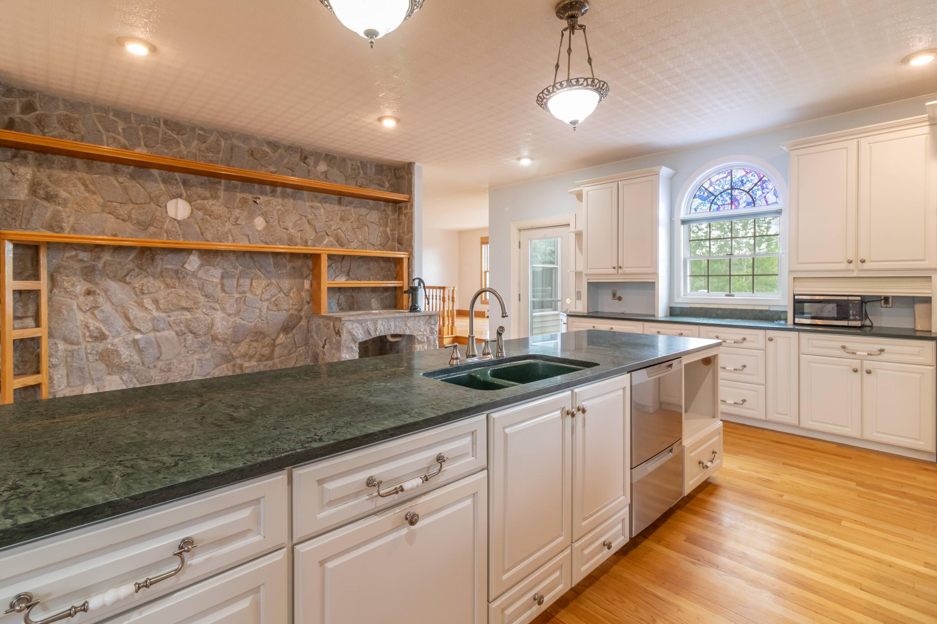 153 Wing Road Levant, ME 04456 - Photo 64 of 143 153 Wing Road Interiors-75