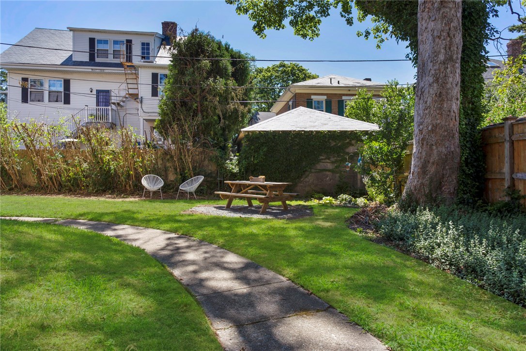 36 Kay Street, Unit 3 Newport, RI 02840 - Photo 19 of 28 Common Outdoor space