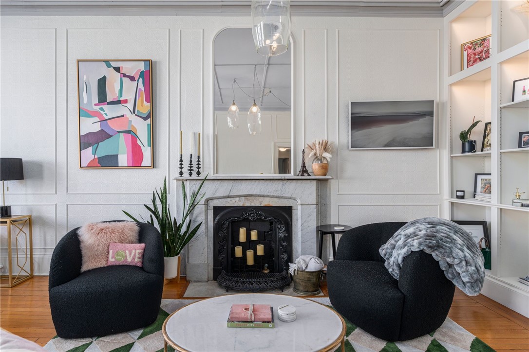 36 Kay Street, Unit 3 Newport, RI 02840 - Photo 2 of 28 Living Room