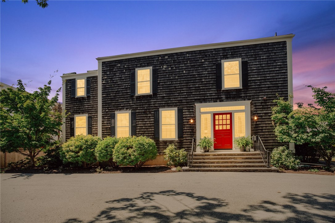 36 Kay Street, Unit 3 Newport, RI 02840 - Photo 25 of 28 Front