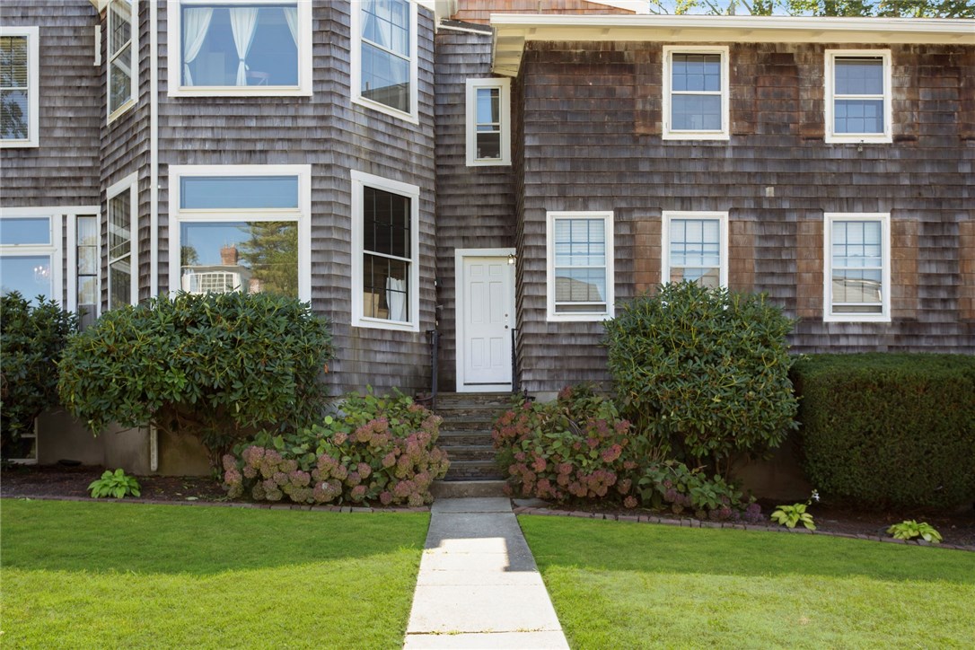 36 Kay Street, Unit 3 Newport, RI 02840 - Photo 26 of 28 Front door to Unit