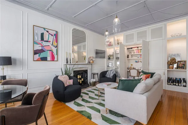 $6,500 | 36 Kay Street, Unit 3, Newport, RI 02840