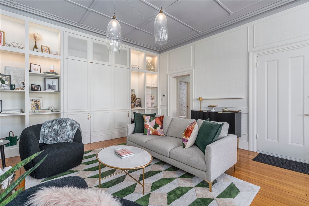 36 Kay Street, Unit 3 Newport, RI 02840 - Photo 5 of 28 Living Room