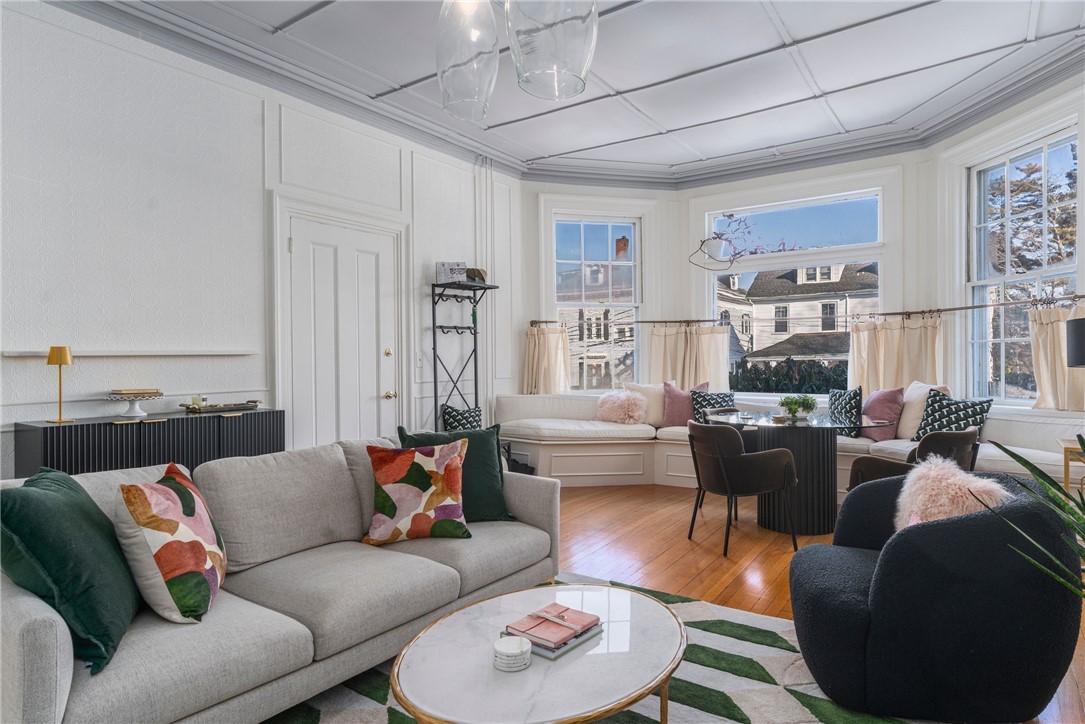 36 Kay Street, Unit 3 Newport, RI 02840 - Photo 6 of 28 Living/Dining