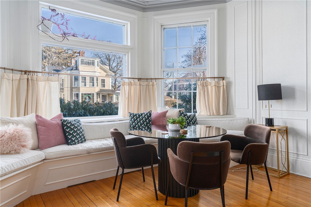 36 Kay Street, Unit 3 Newport, RI 02840 - Photo 9 of 28 Dining