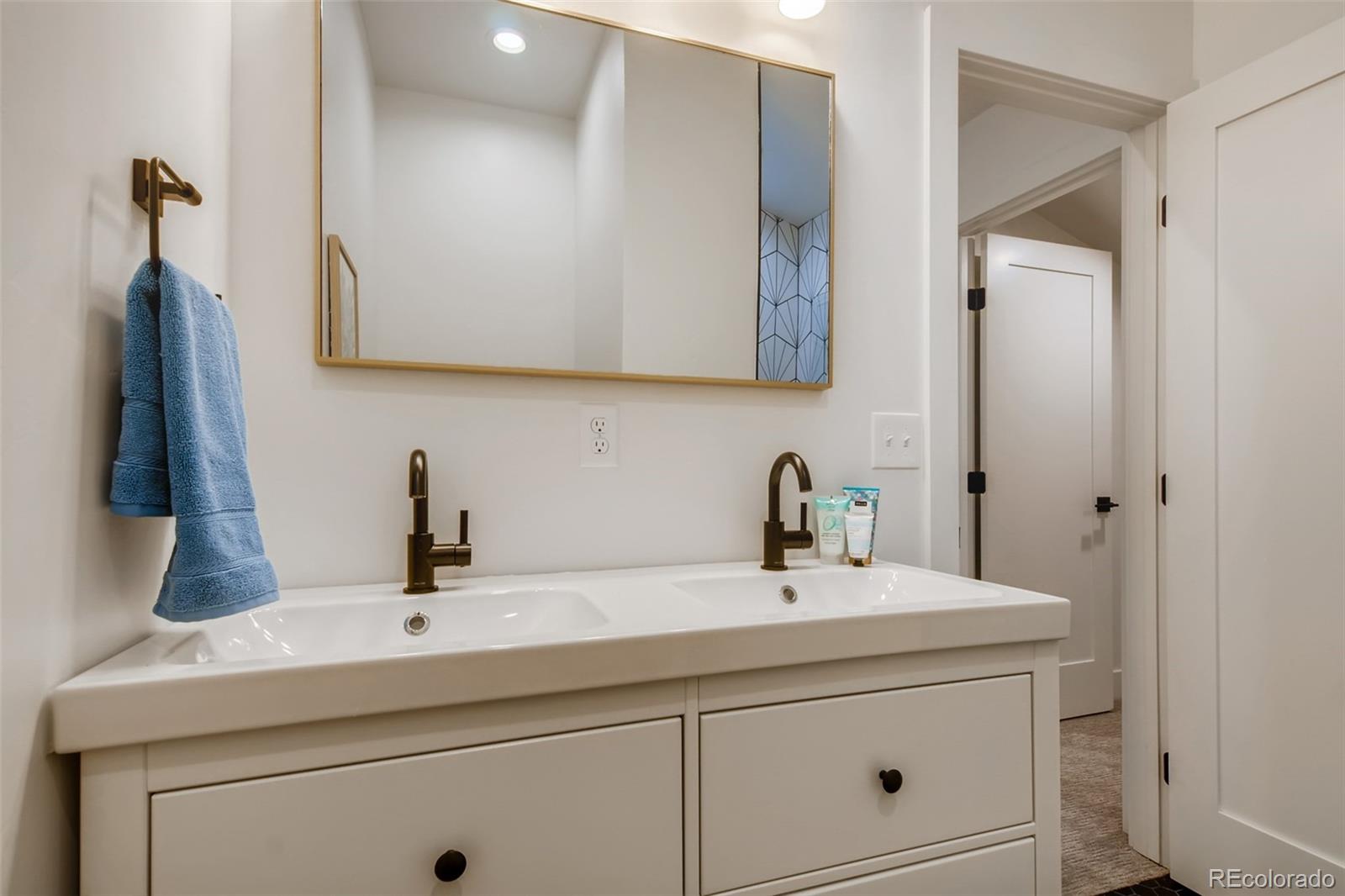 1345 Eudora Street Denver, CO 80220 - Photo 15 of 27