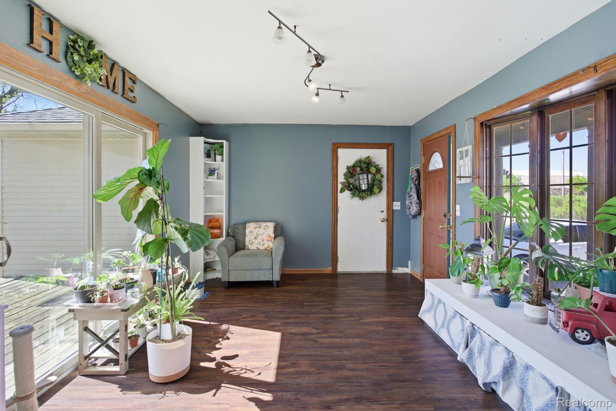 14104 Carleton West Road Carleton, MI 48117 - Photo 13 of 58 31-web-or-mls-244A7740.jpg
