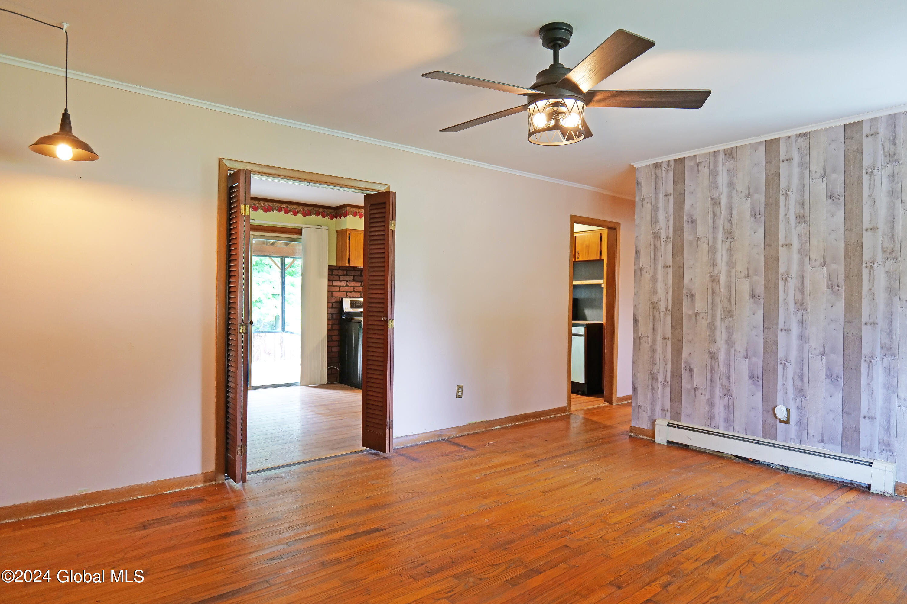230 Miller Road Castleton-on-Hudson, NY 12033 - Photo 4 of 16 P1063117