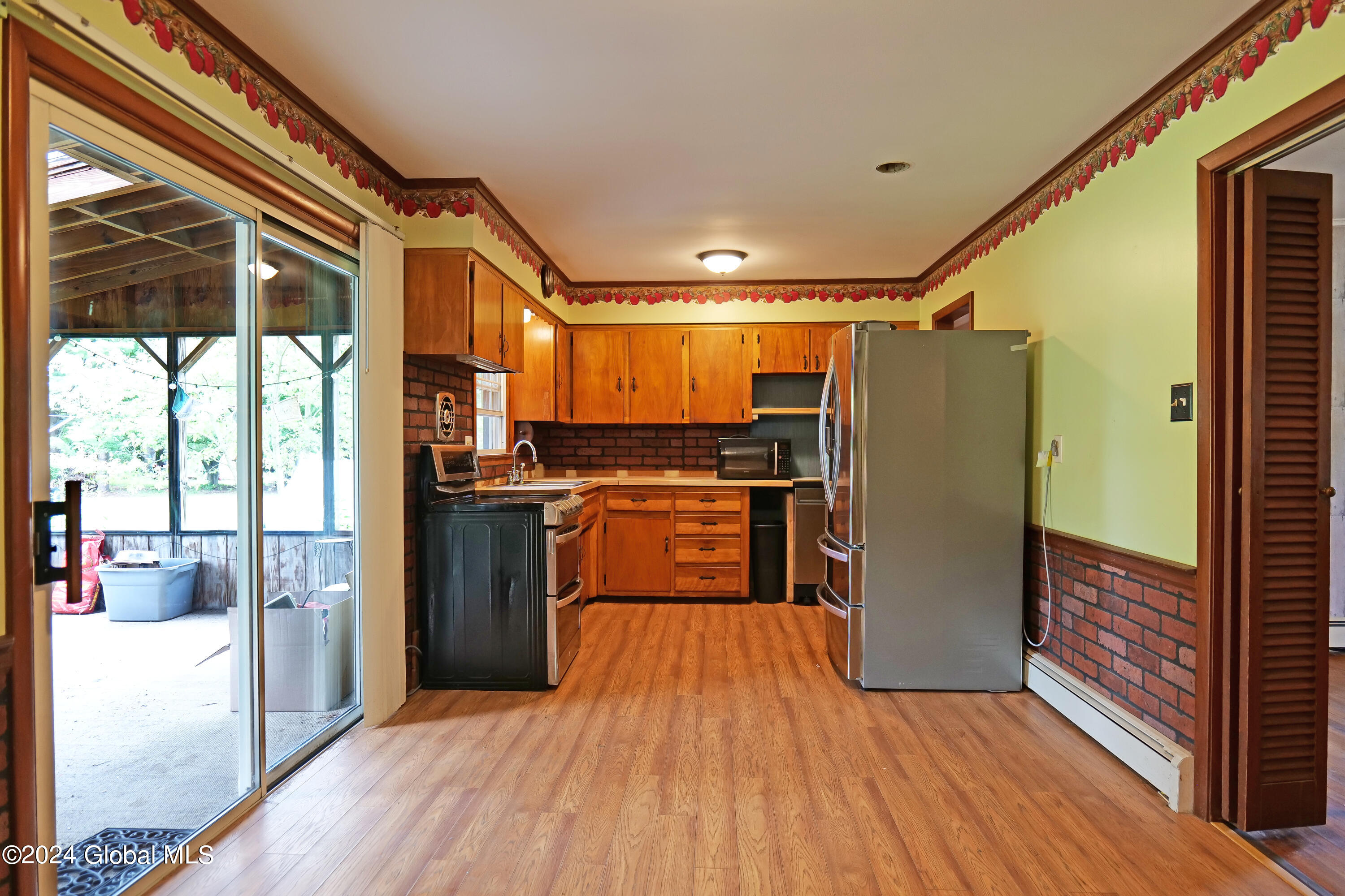 230 Miller Road Castleton-on-Hudson, NY 12033 - Photo 7 of 16 P1063125