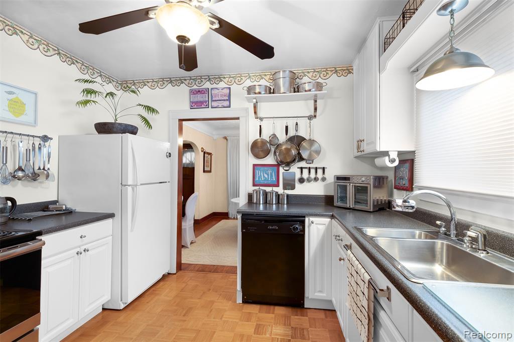 24 Mohawk Road Pontiac, MI 48341 - Photo 24 of 27 Gallery Image 24