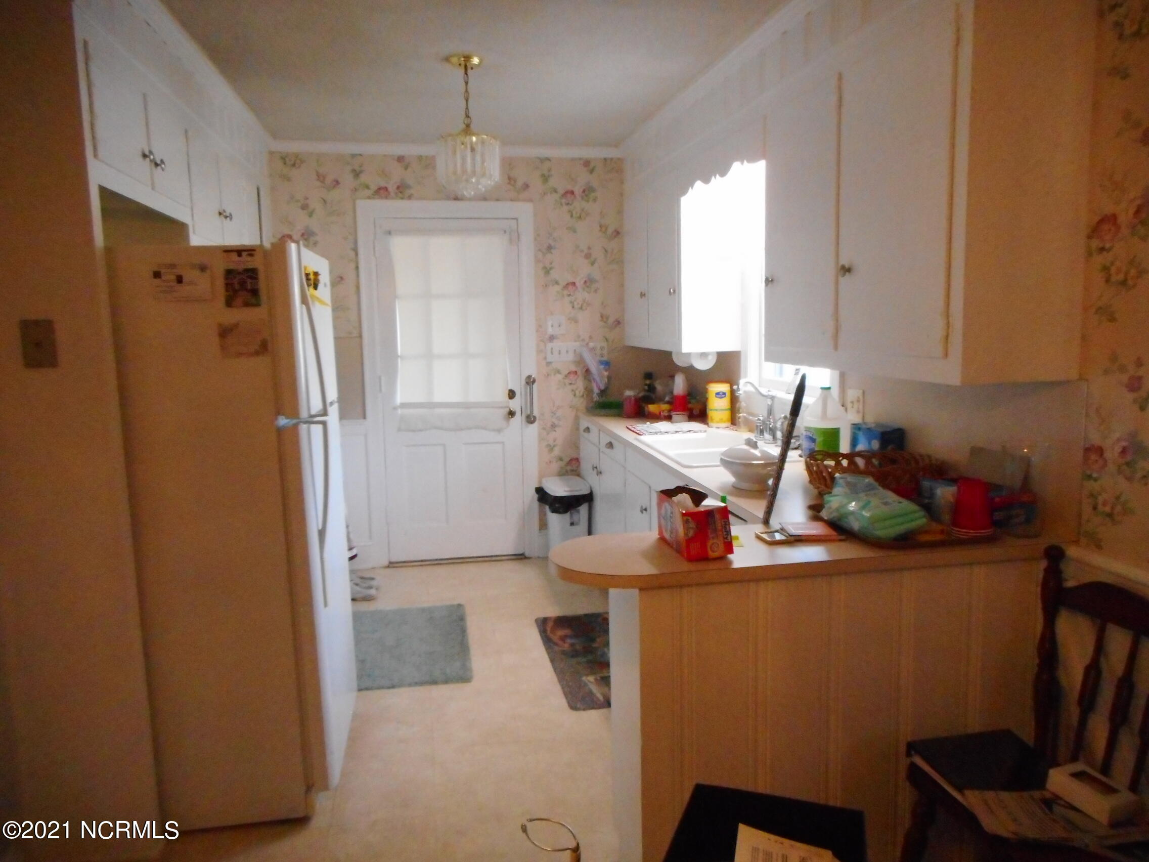 1508 West Ragsdale Road Greenville, NC 27858 - Photo 7 of 11 1508 Ragsdale Kitchen