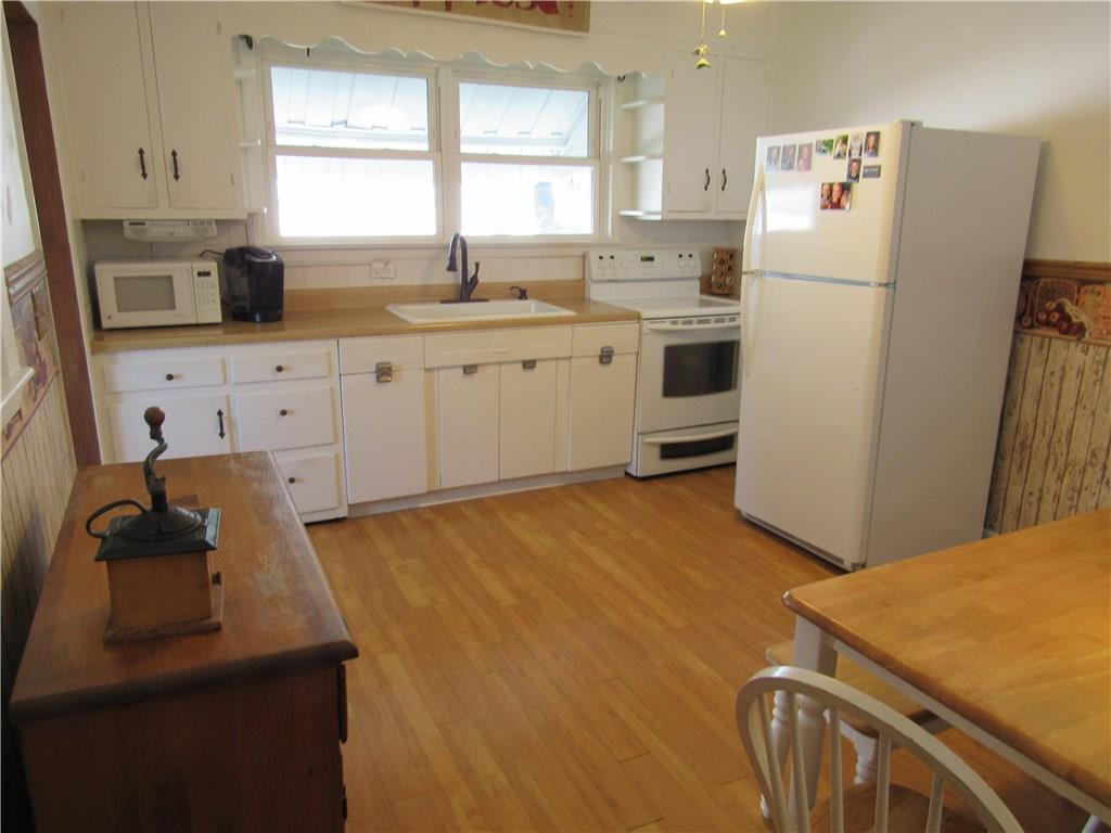 106 Phillips Road Latrobe, PA 15650 - Photo 4 of 24 large eat in kitchen