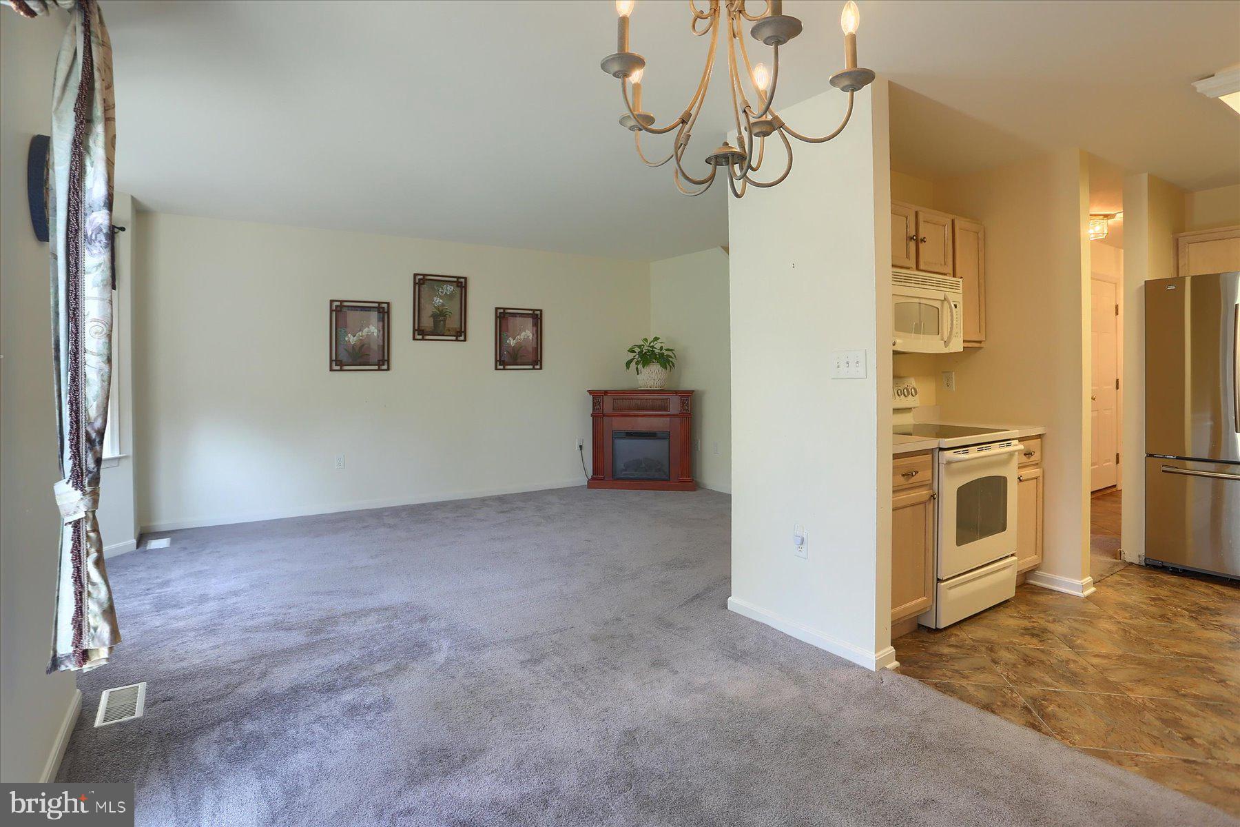 10 Fargreen Court Etters, PA 17319 - Photo 7 of 37