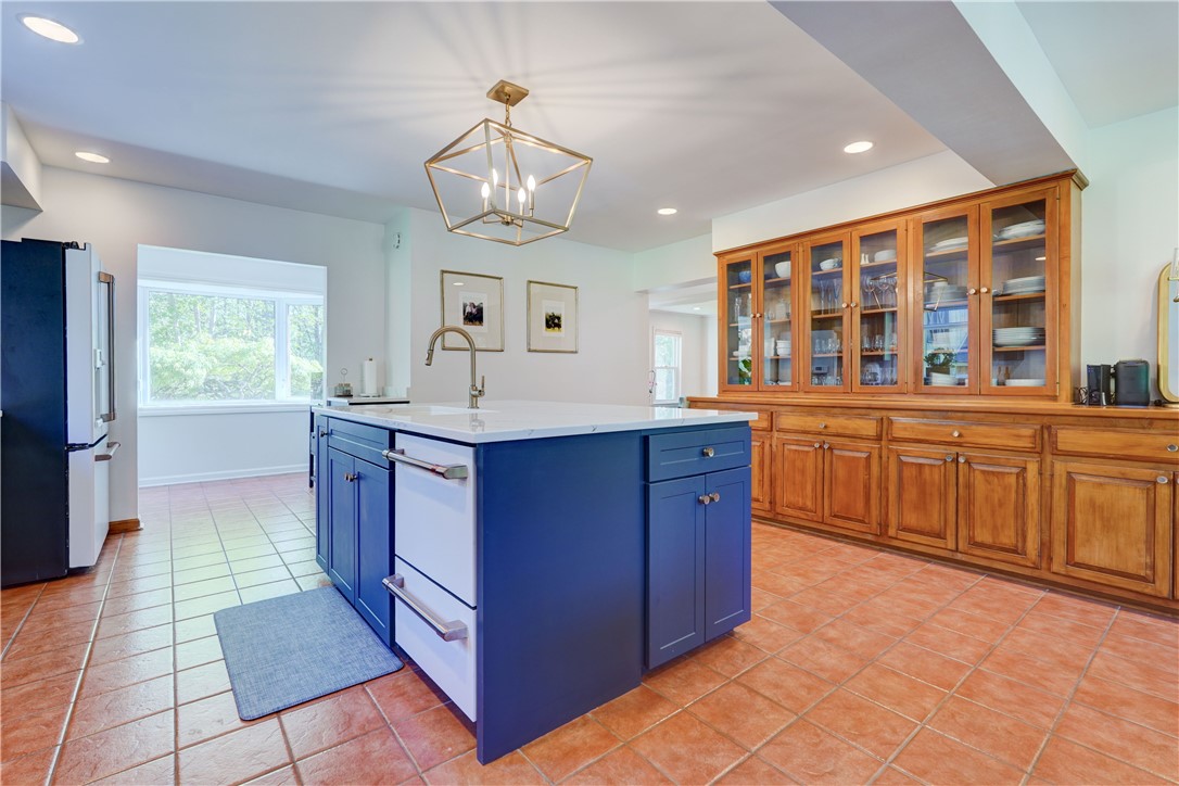 295 Fisher Road Pittsford, NY 14534 - Photo 13 of 50