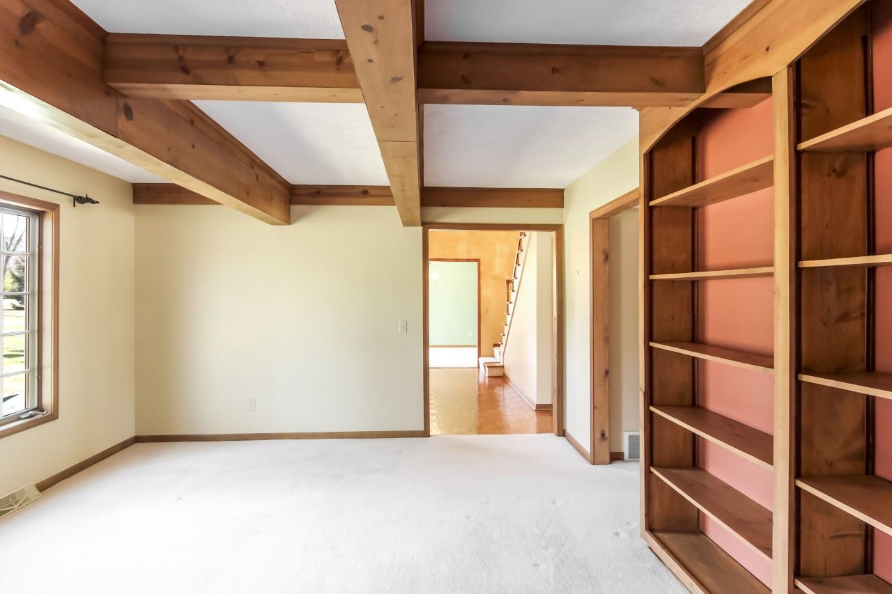 7100 South Dunns Farm Road Maple City, MI 49664 - Photo 9 of 51 1859985-8.JPG