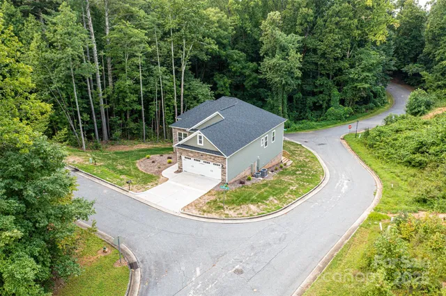 $509,000 | 402 Scarlett Oak Court, Lenoir, NC 28645
