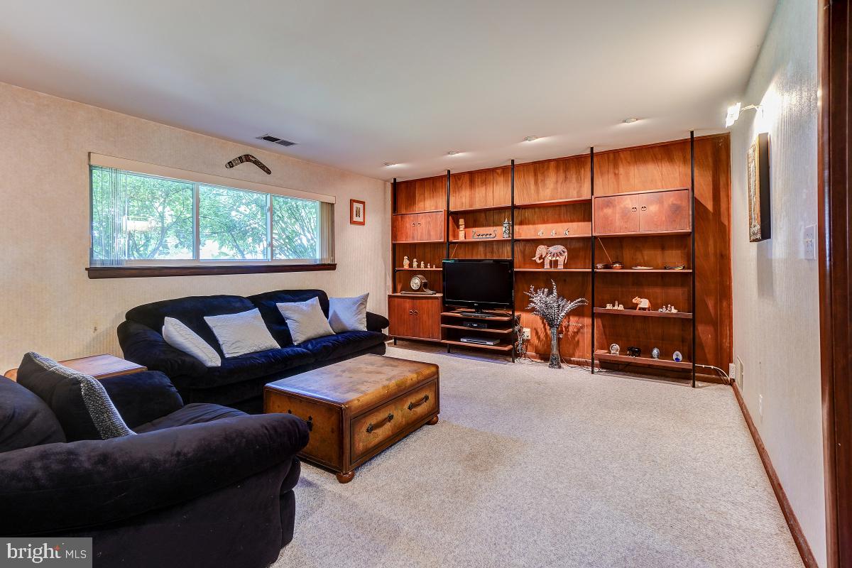 414 Eisner Street Silver Spring, MD 20901 - Photo 28 of 36