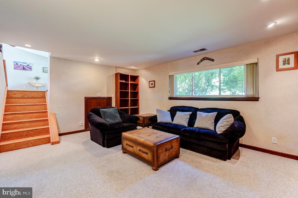 414 Eisner Street Silver Spring, MD 20901 - Photo 29 of 36