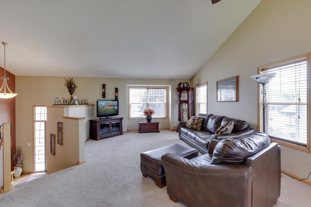 1012 Prospect Pointe Road Jordan, MN 55352 - Photo 3 of 24 Gallery Image 3