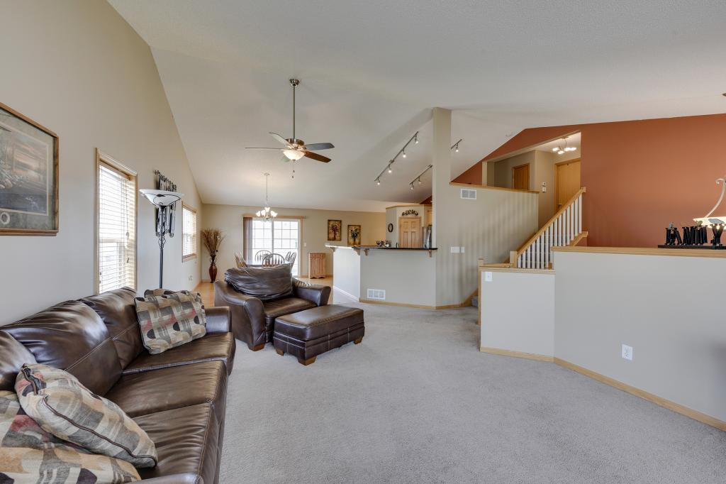 1012 Prospect Pointe Road Jordan, MN 55352 - Photo 4 of 24 Gallery Image 4