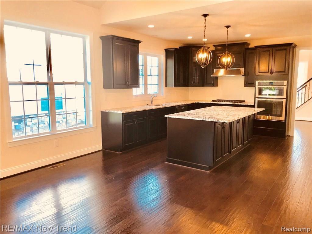 42932 Cardinal Way Novi, MI 48375 - Photo 9 of 22