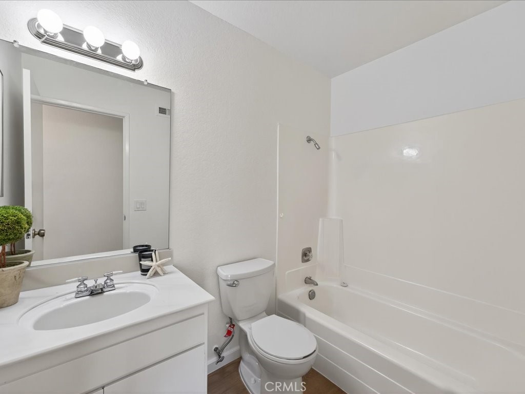 13252 Marshall Lane Tustin, CA 92780 - Photo 18 of 45