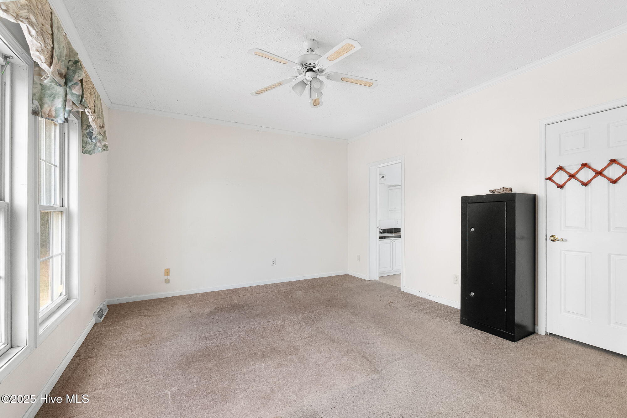1155 State Rte 101 Beaufort, NC 28516 - Photo 15 of 37 Primary Bedroom