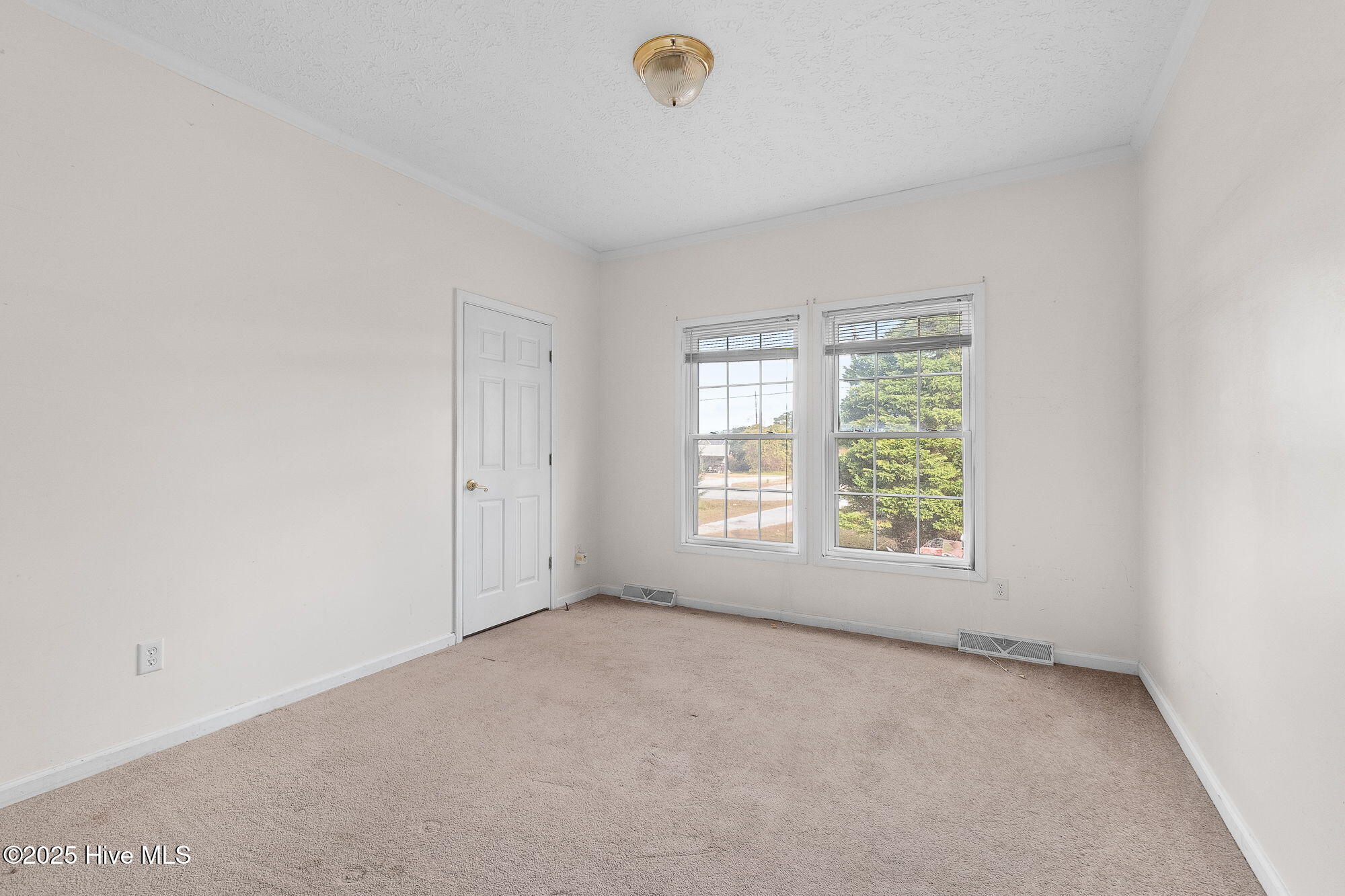 1155 State Rte 101 Beaufort, NC 28516 - Photo 17 of 37 Bedroom 2