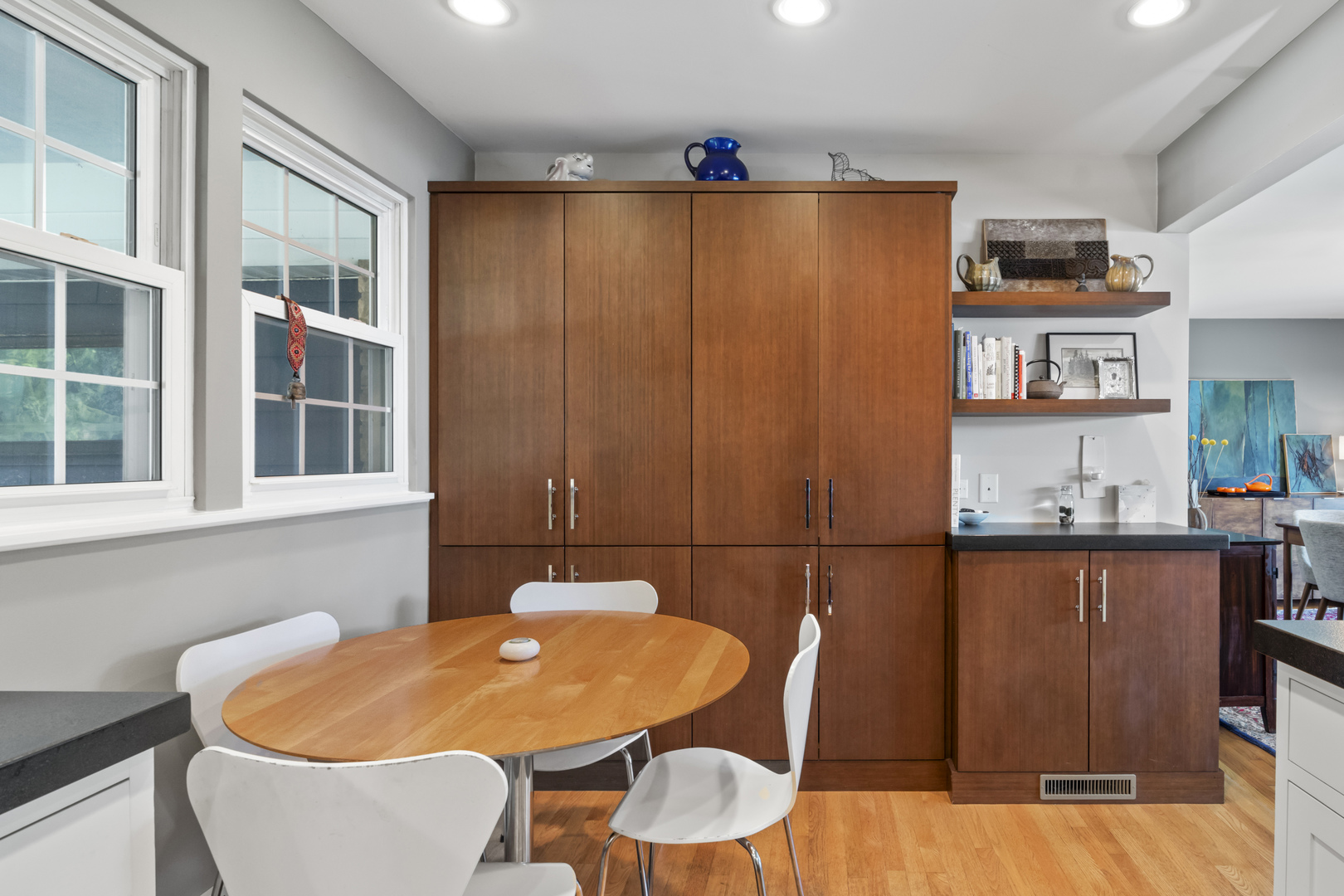 Undisclosed Address Glenview, IL 60025 - Photo 15 of 42