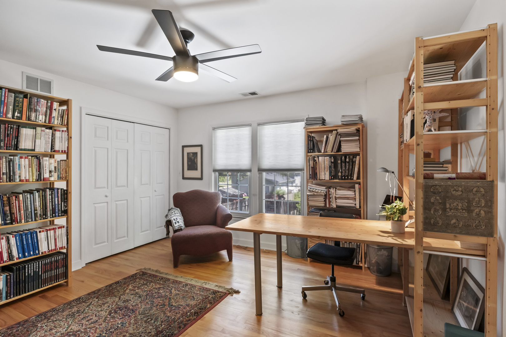 Undisclosed Address Glenview, IL 60025 - Photo 25 of 42