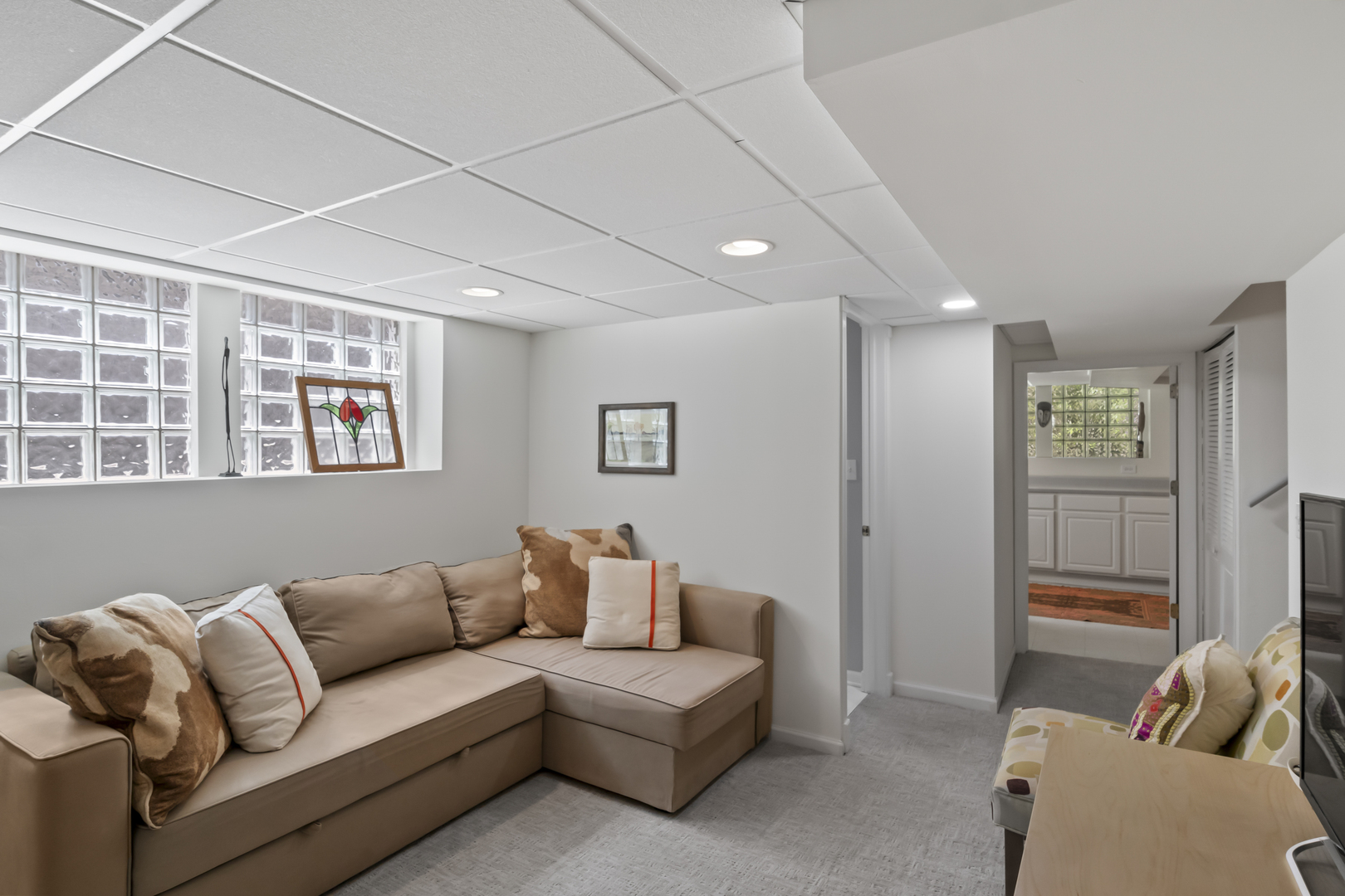 Undisclosed Address Glenview, IL 60025 - Photo 28 of 42