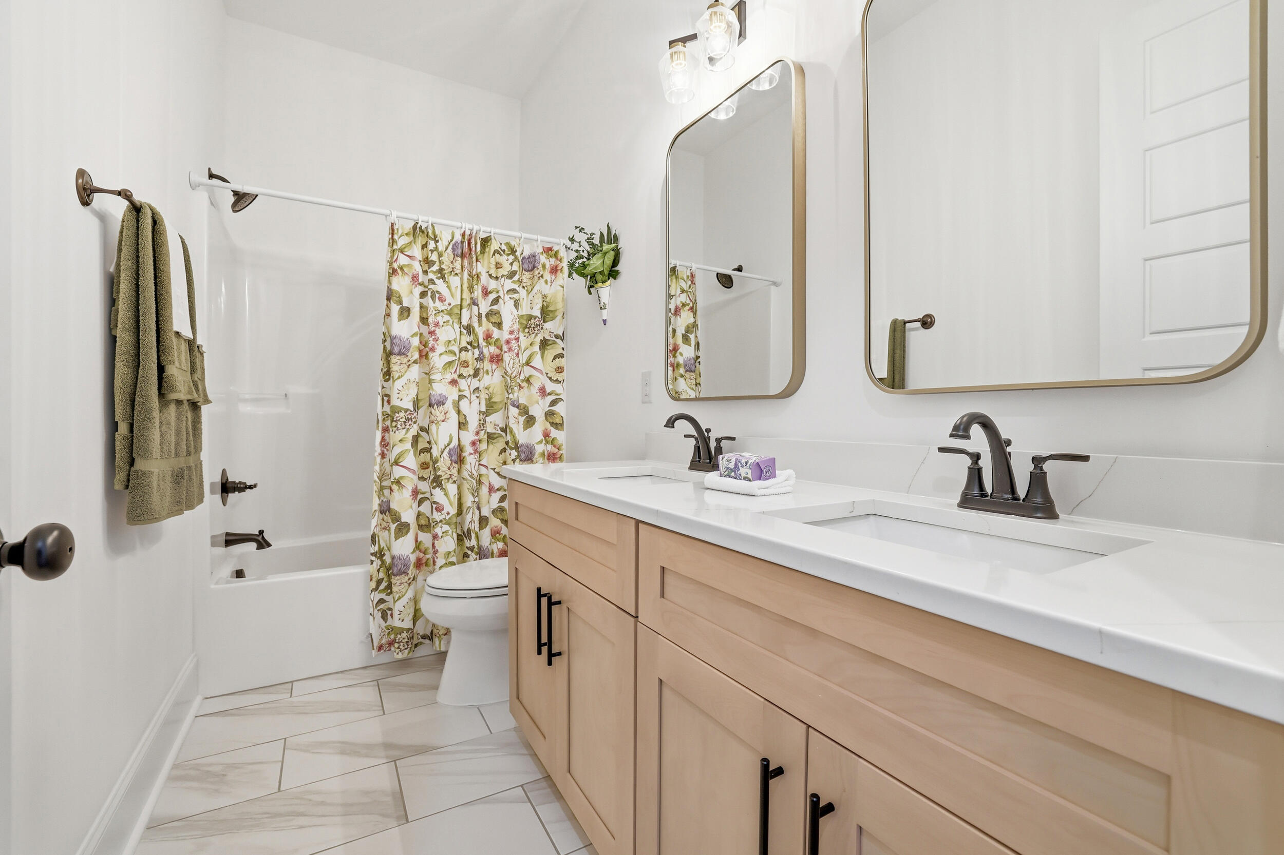 209 Cowdry Pk Road Beech Island, SC 29842 - Photo 22 of 38 Bathroom