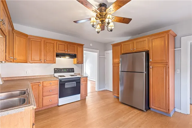 $2,400 | 41 Oak Street, Unit 43, Cranston, RI 02910