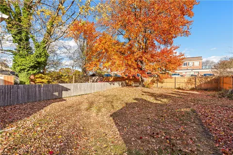 $2,000 | 41 Oak Street, Unit 43, Cranston, RI 02910