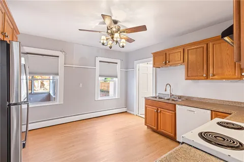 $2,000 | 41 Oak Street, Unit 43, Cranston, RI 02910