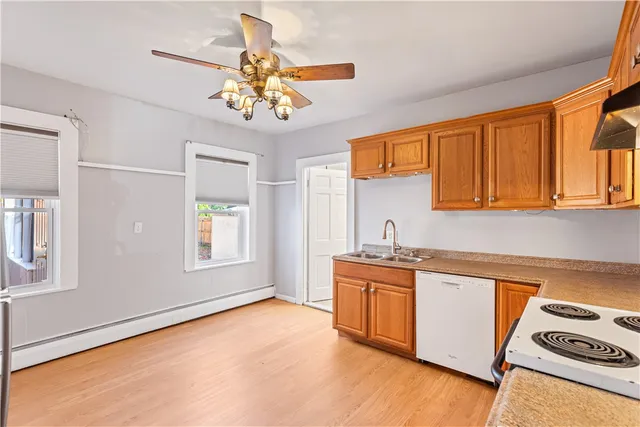 $2,400 | 41 Oak Street, Unit 43, Cranston, RI 02910