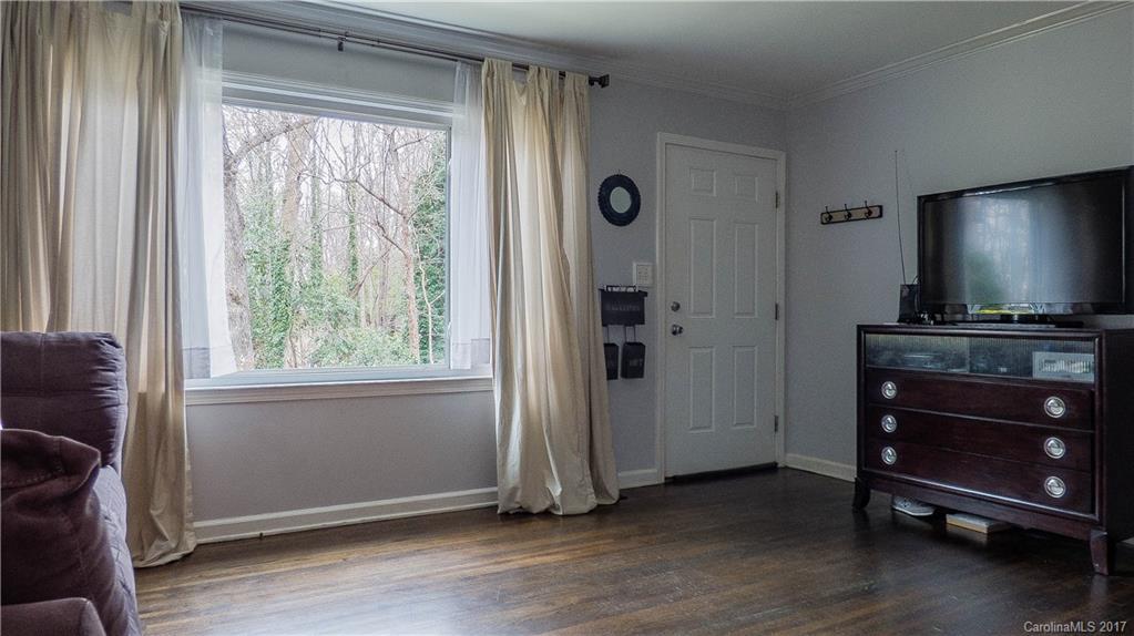 4408 Raney Way, Unit 4 Charlotte, NC 28205 - Photo 3 of 18 Gallery Image 3