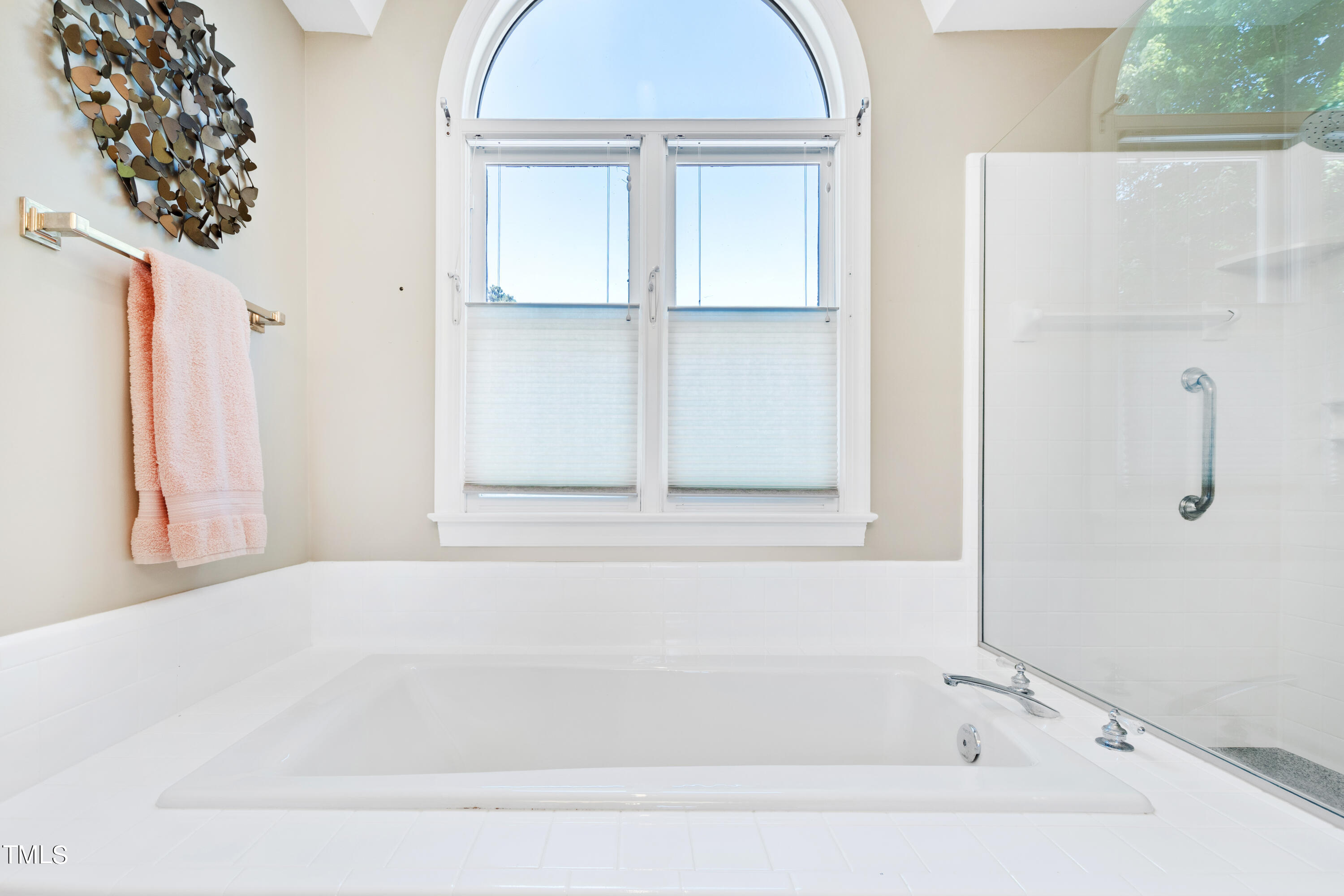 1605 Quaker Ridge Point Raleigh, NC 27615 - Photo 26 of 54 Bathroom 2