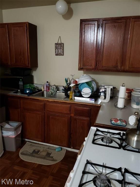 20710 Moross Road Detroit, MI 48224 - Photo 8 of 11
