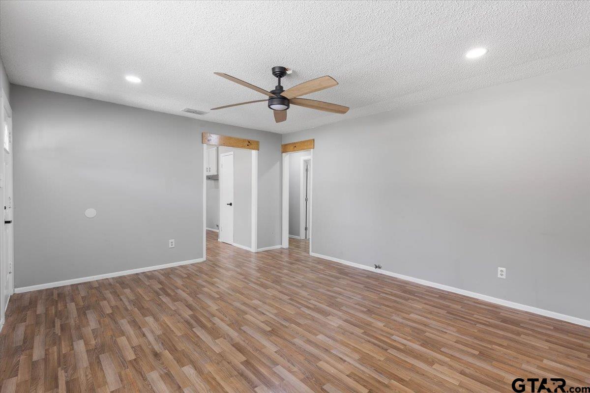 4125 Gallion Avenue Tyler, TX 75708 - Photo 11 of 33 Gallery Image 11