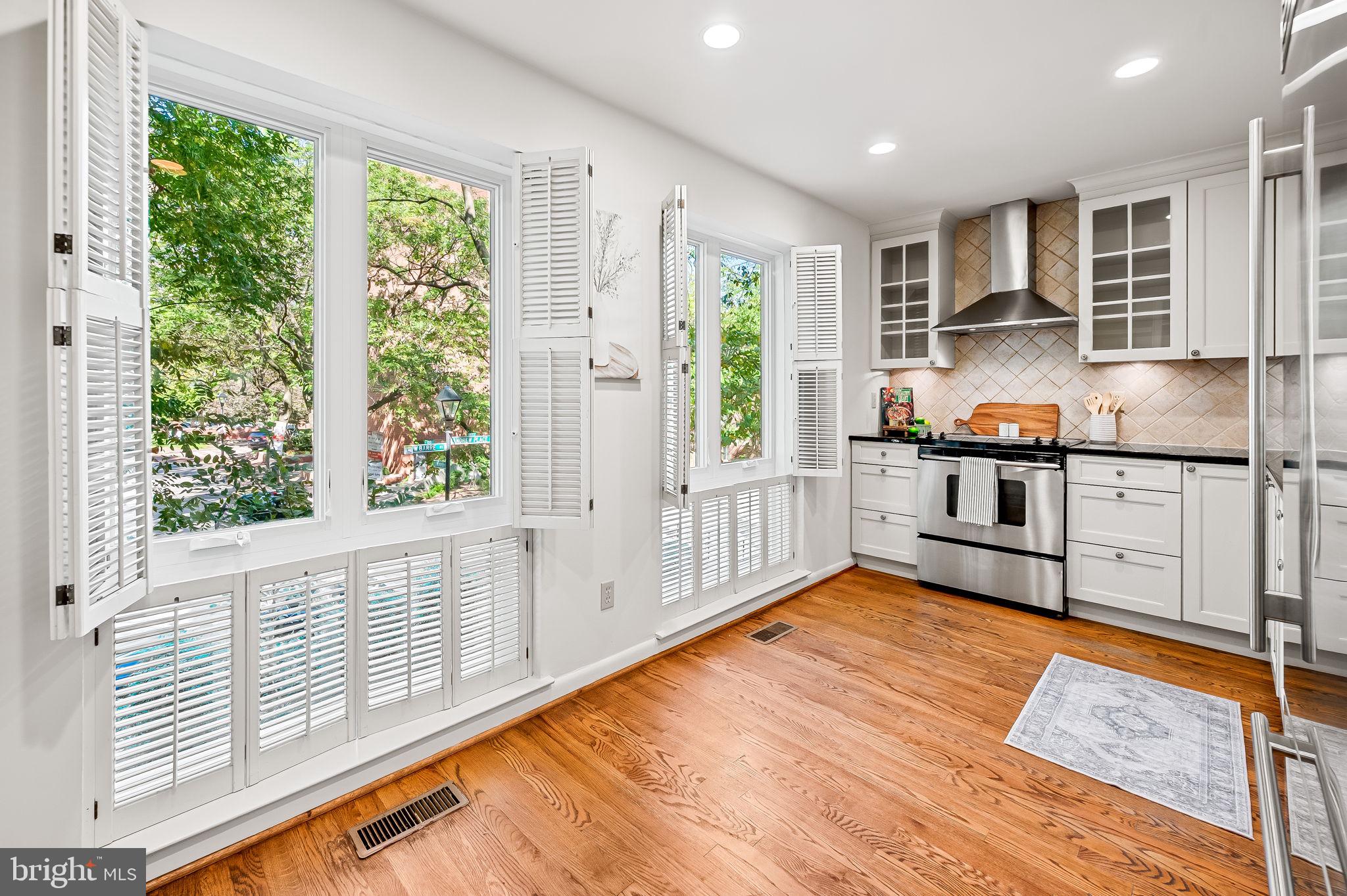 15 West Barre Street Baltimore, MD 21201 - Photo 23 of 52